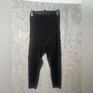 Poshdivah Maternity Woman Size Medium Black High-Waisted capri Leggings